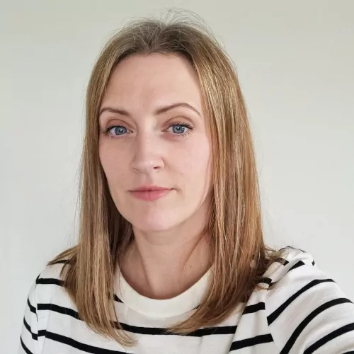 AllYearbooks team - Louise